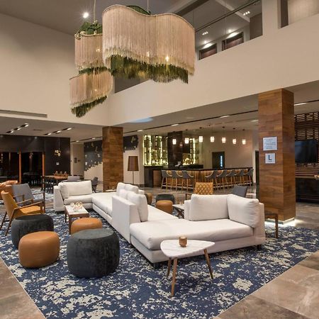 Courtyard By Marriott San Luis Potosi, Los Lagos Экстерьер фото