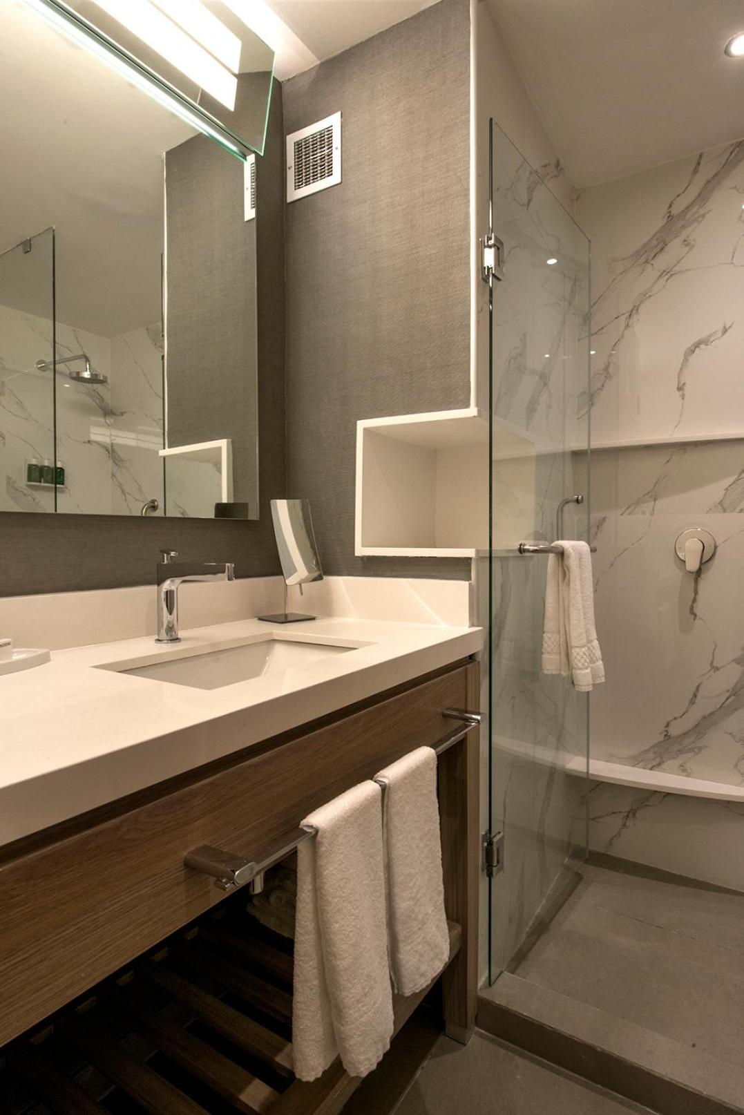 Courtyard By Marriott San Luis Potosi, Los Lagos Экстерьер фото